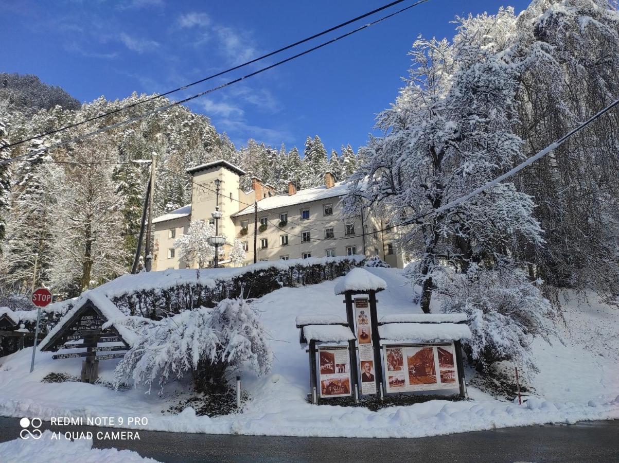 Apartma Jelendol Tržič Buitenkant foto
